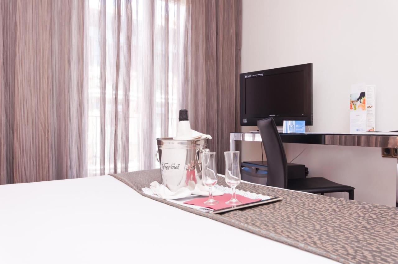 Apartamentos Leganitos Madrid Esterno foto
