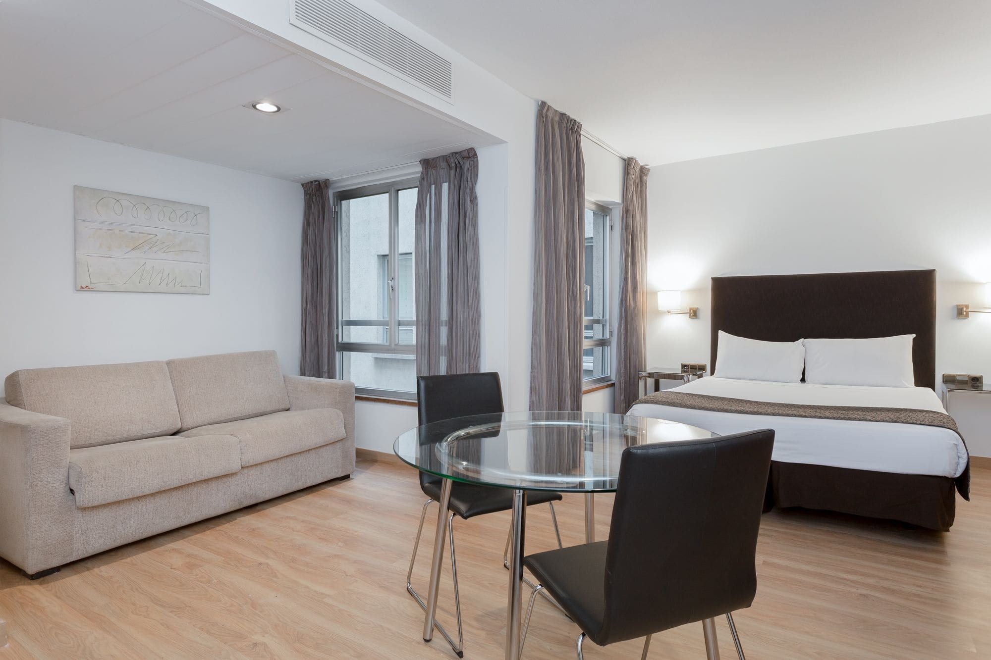 Apartamentos Leganitos Madrid Esterno foto