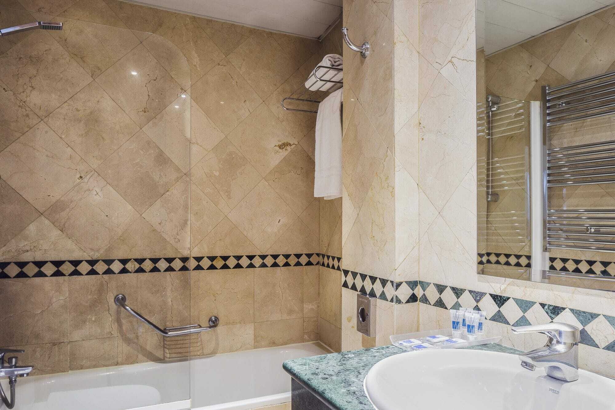 Apartamentos Leganitos Madrid Esterno foto